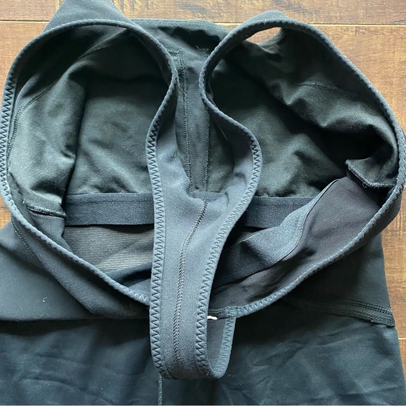 Lululemon Women's Racerback - Picture 4 of 5